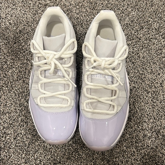 Pure Violet Jordan 11 Low - Picture 4 of 4